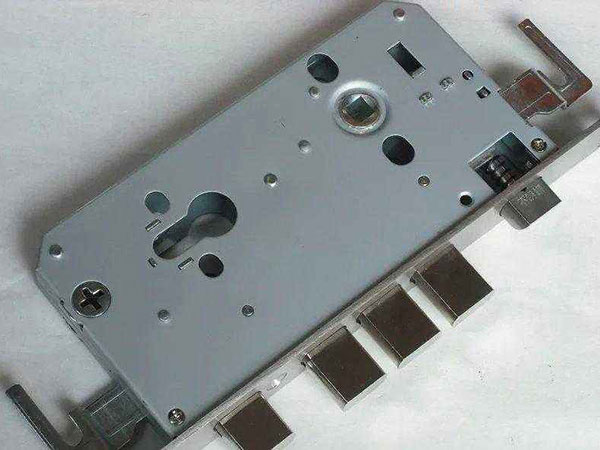 常熟24小时上门开锁公司